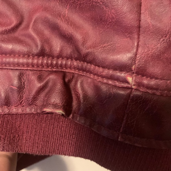 Red VEGAN leather jacket - Picture 5 of 8